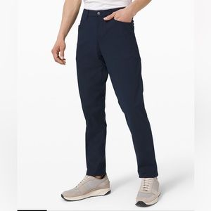 Men’s Lululemon ABC Slim pants- TRUE NAVY